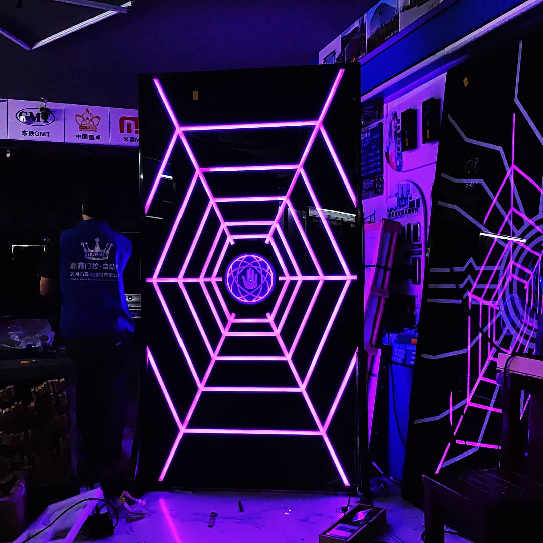 电竞酒店 音乐餐厅网红门