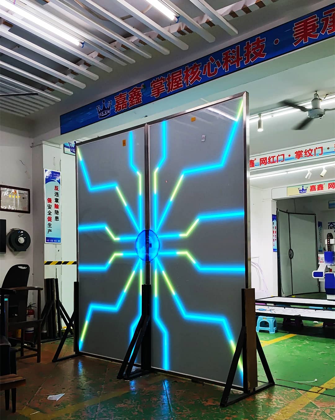 电竞酒店网红电动感应平移门制作