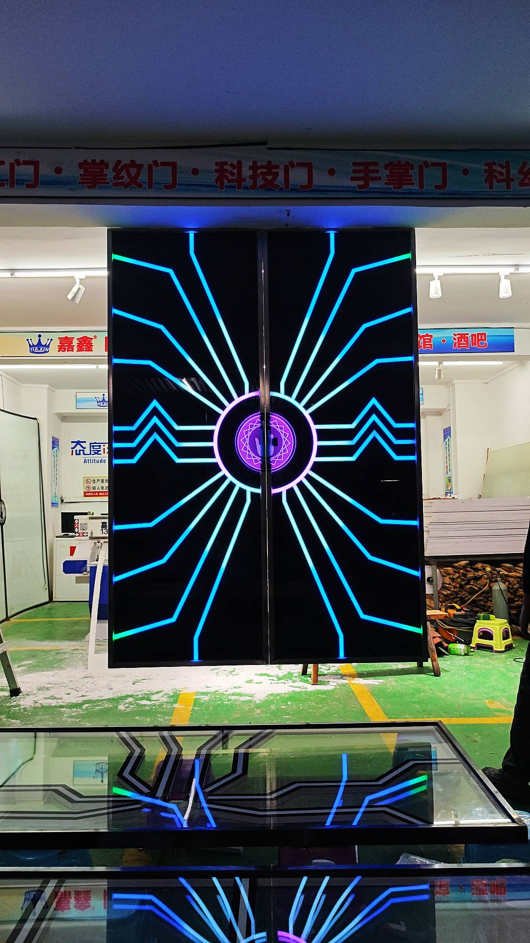 智能科技网红门